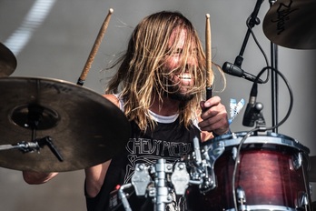 Taylor Hawkins, Foo Fighters taldeko bateria jotzailea.