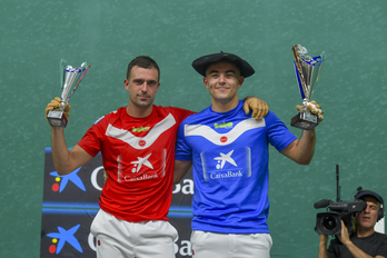 Asier Agirre mendean hartuta, Iker Larrazabalek jantzi zuen iaz B Serieko Buruz Buruko txapela.