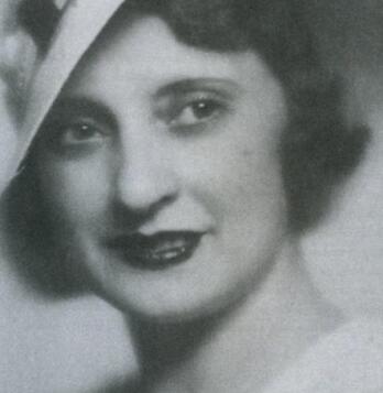 Maria Luz Morales idazle eta kazetaria 1915 inguruan.