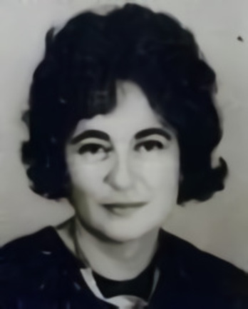 Ruth Firsten pasaporteko argazkia.