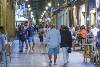 Donostia, Lasarte, Orereta eta Irungo hainbat tabernatan izango dira Pint of Science ekimeneko zientzia saioak.