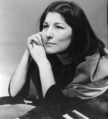 Mercedes Sosa handia. 