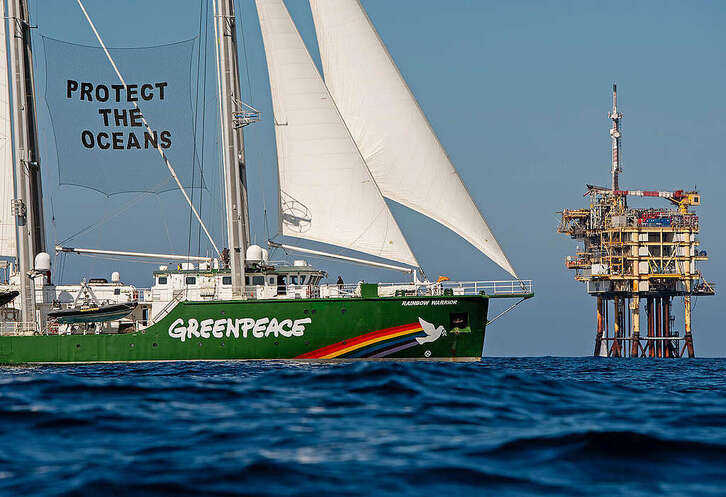‘Rainbow Warrior’ berriaren irudi bat.