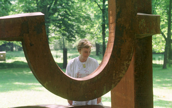 Pilar Belzunce, Eduardo Chillidaren obra batean 2000 urtean.