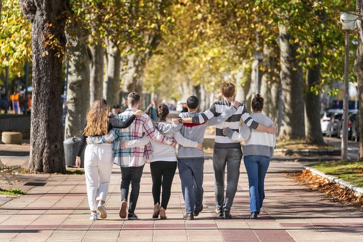 Osasun mentala prebenitzeko hamar gomendio praktiko argitaratu ditu EHUk.  