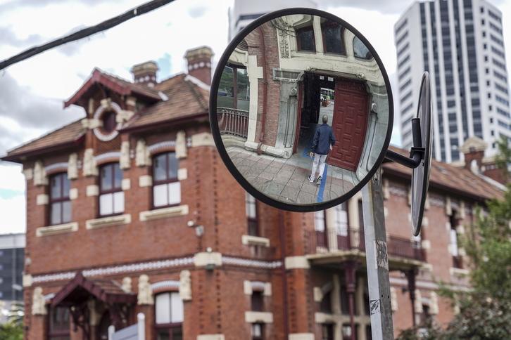 Basurtuko ospitale modernistaren irudia. 