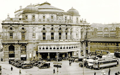 Arriagako plazako geltokia.