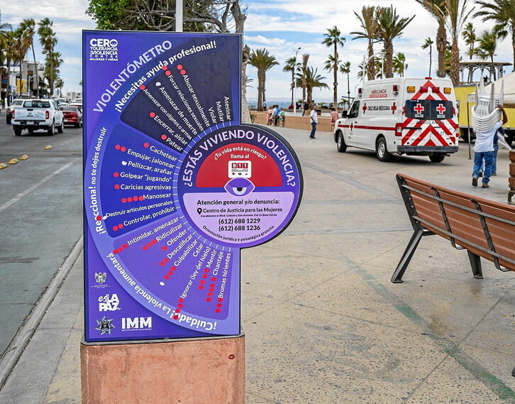 Mexikoko La Paz hirian, emakumeen aurkako indarkeria neurtzen duen neurgailua.