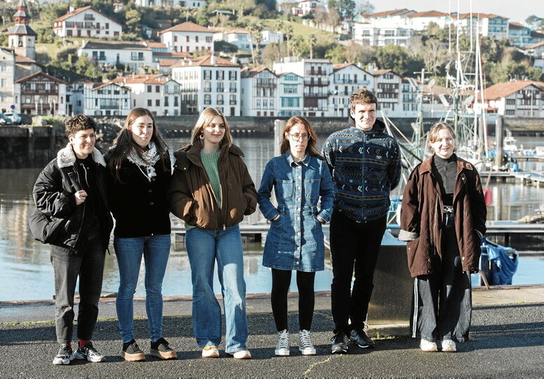 Finalisten seikotea, aurkezpen ekitaldian.