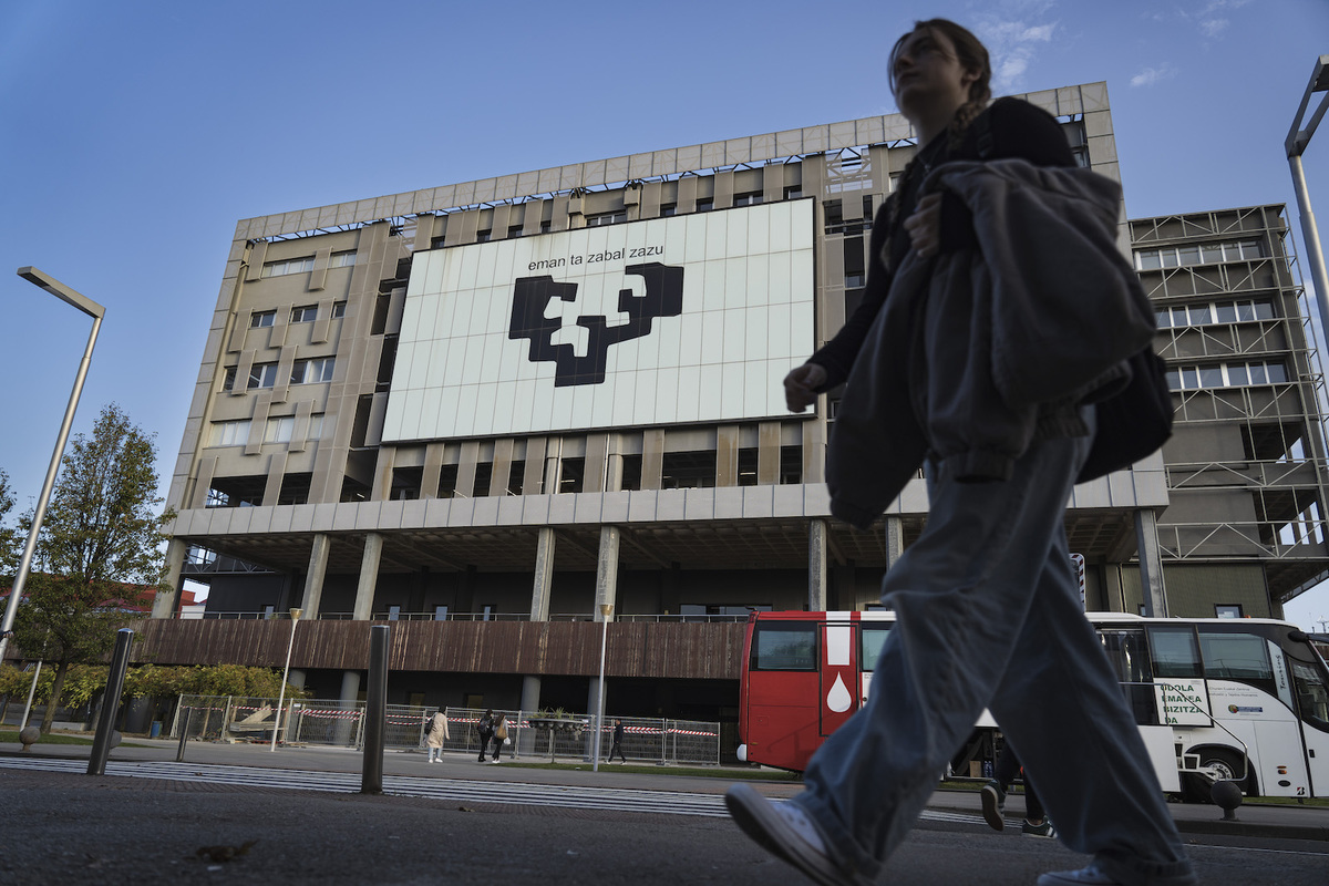 Irekita dago izen-ematea, EHUazokaren Bilboko informazio saioetan parte hartzeko