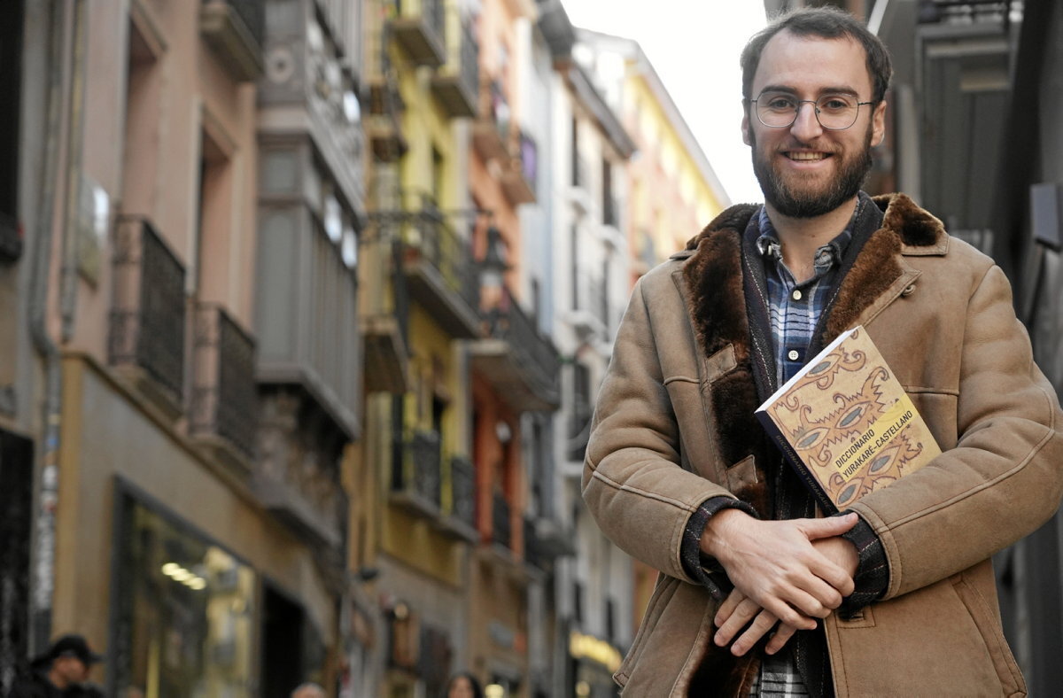 Arriskuan dagoen Boliviako hizkuntza isolatu batek hiztegi propioa lortu du