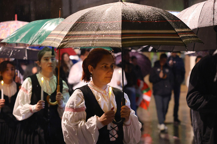 Bonbardaketaren urteurrenaren ekitaldiak Gernikan.