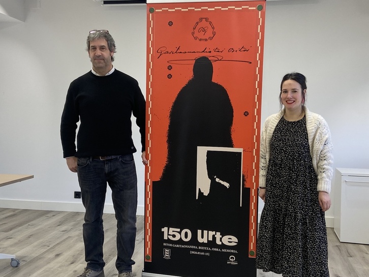 Gotzon Gomez eta Eneritz Azpitarte, ekitaldien aurkezpenean.
