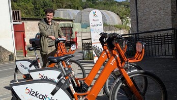 Bizkaibiiz zerbitzuko puntu berriak Barakaldon.